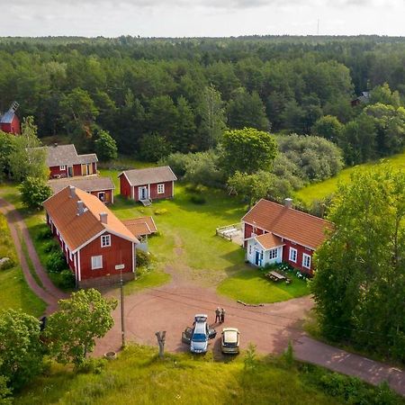 Guesthouse Enigheten Föglö Exterior foto
